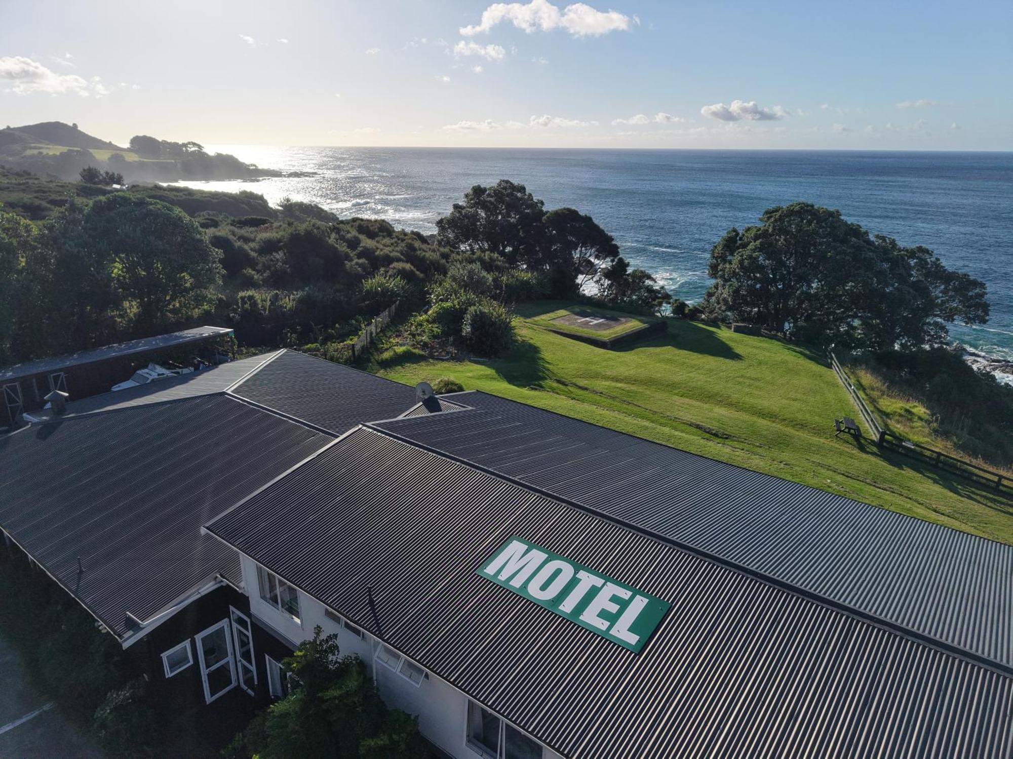 Lottin Point Motel Cape Runaway 外观 照片